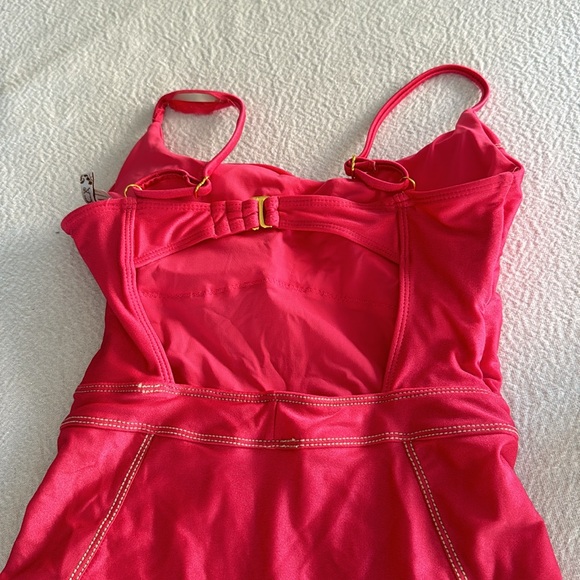 BECCA Makenna One Piece Swimsuit, CAYENE, size Small, $148.00 - Picture 9 of 10